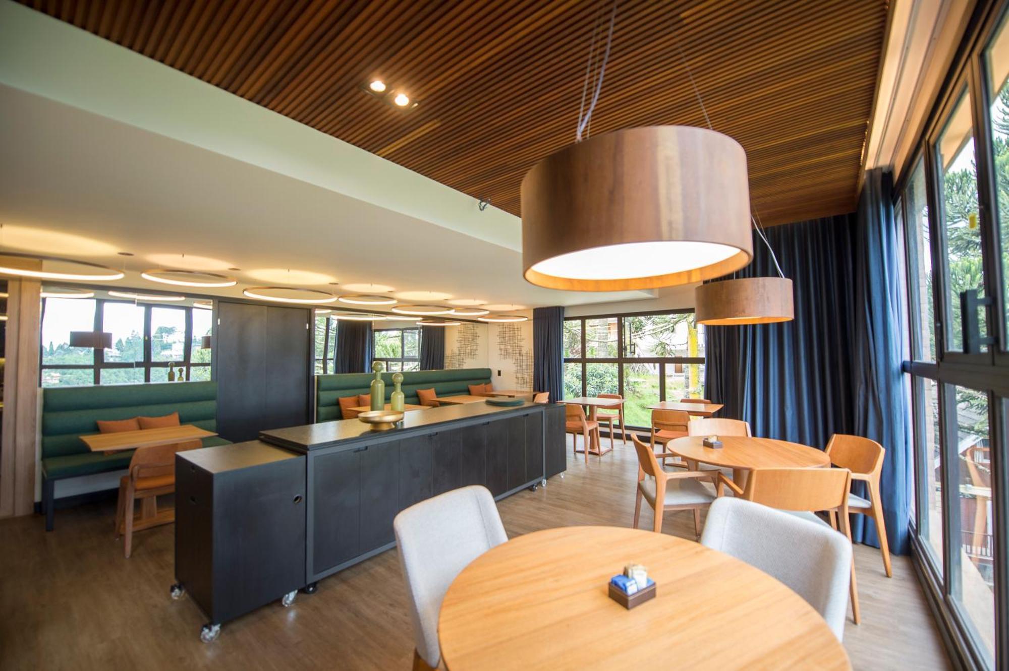 Pinot Hotel Campos do Jordão エクステリア 写真